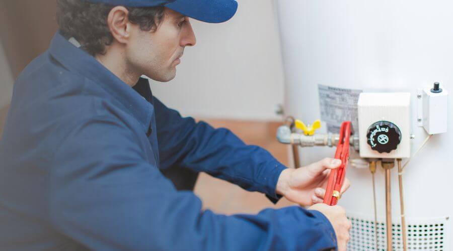 Local annual plumbing maintenance in Langworthy, IA